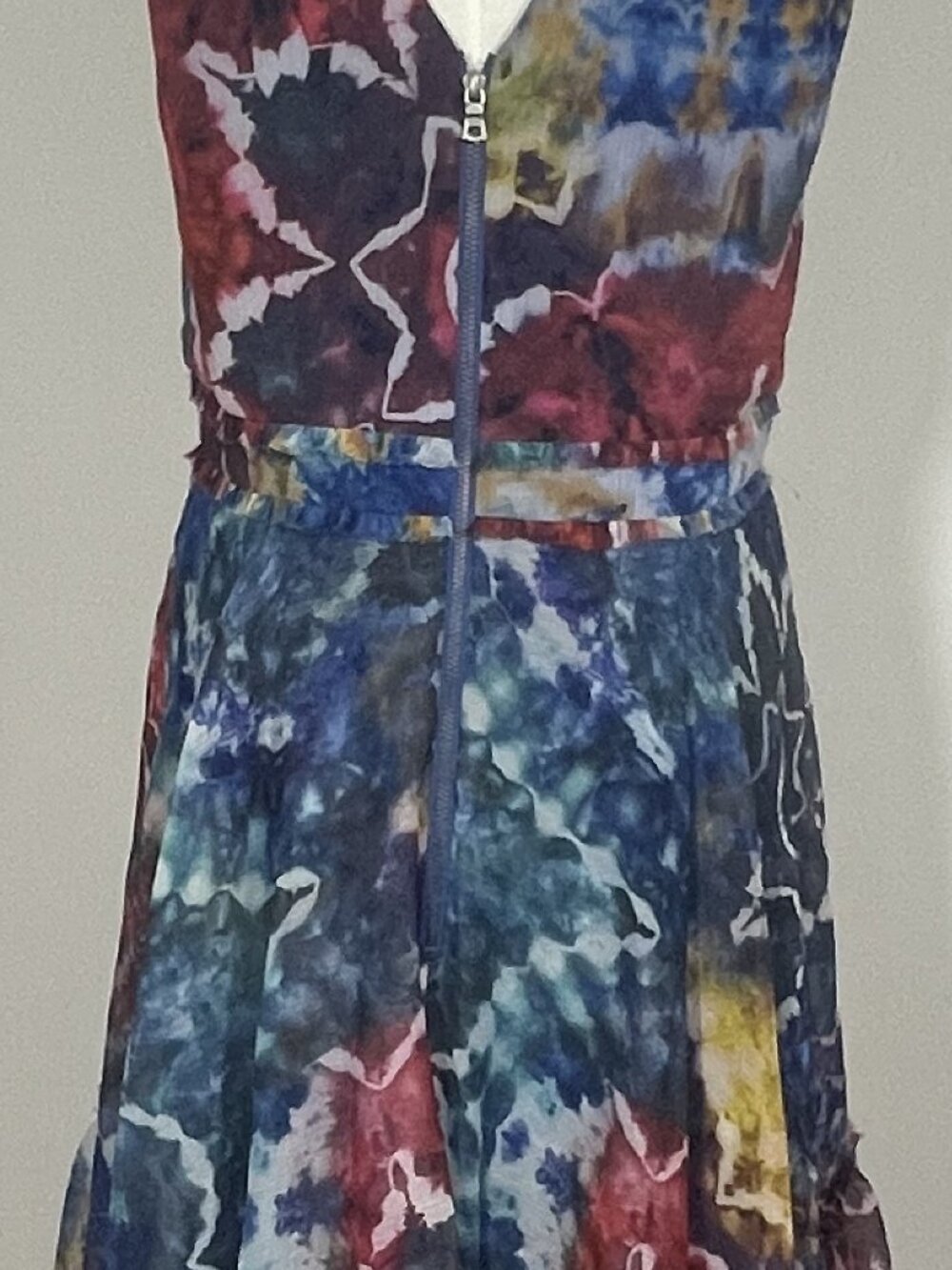NWT Alice + Olivia Ilia Tie-Die Kaleidoscope Layered Handkerchief Dress Size 8 - Picture 2 of 5